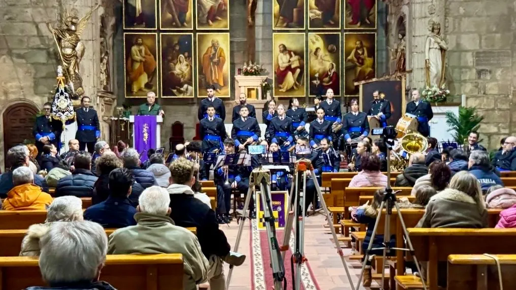 Foto 6 - &Eacute;xito y expectaci&oacute;n acompa&ntilde;an a una nueva edici&oacute;n del concierto Sones Nazarenos protagonizado por la Agrupaci&oacute;n Musical La Estrella