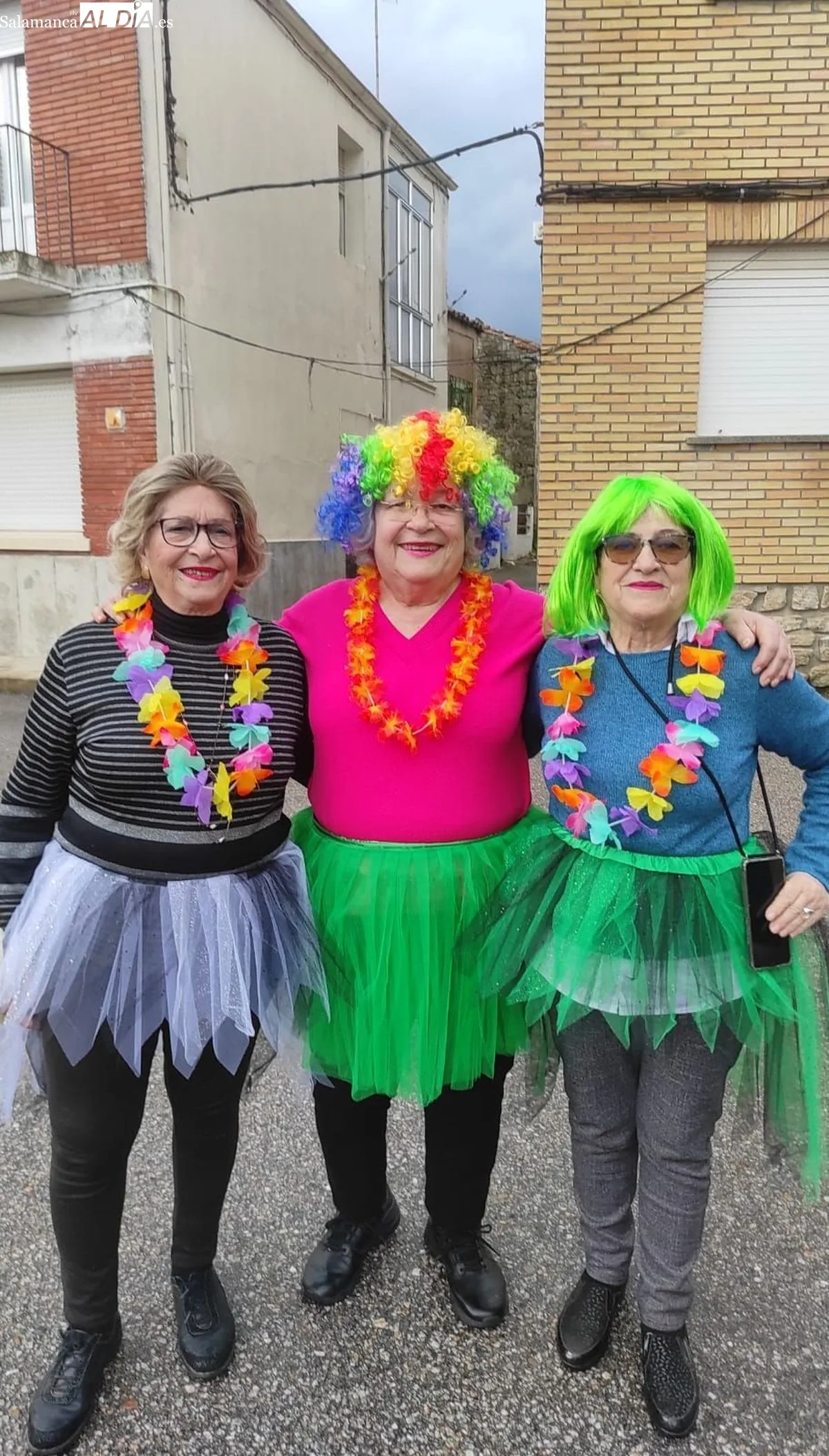 Las 'Águedas' lucieron sus disfraces por las calles del pueblo