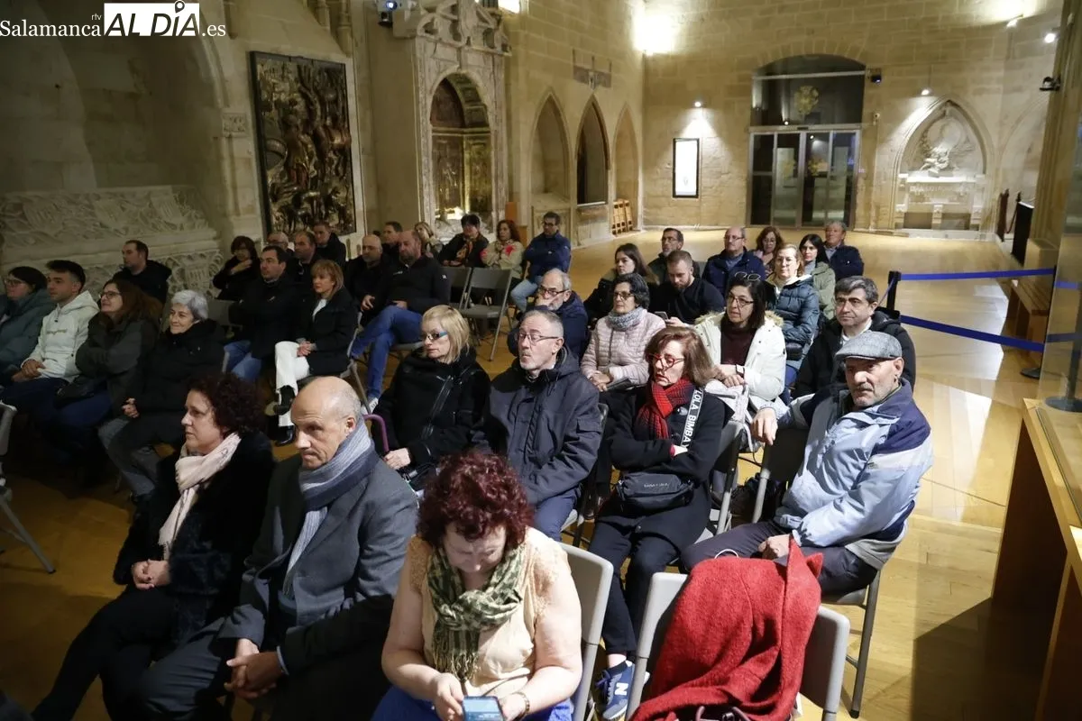 La Real Cofradía de Cristo Yacente presenta el número 44 de la revista Cruz de Guía | FOTOS: David Sañudo 
