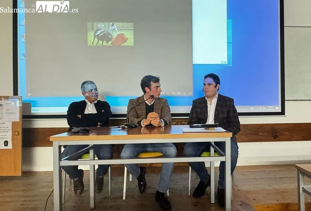 Alejandro Marcos entrevistado en la Universidad Pontificia 
