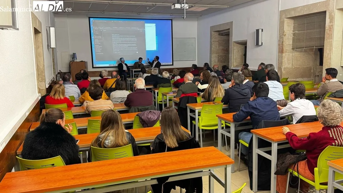 Alejandro Marcos entrevistado en la Universidad Pontificia 