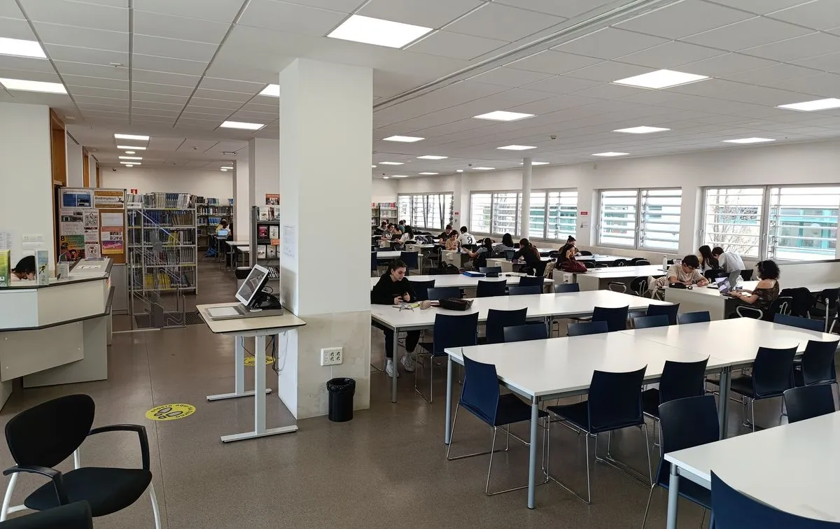 Biblioteca de Biología y Biotecnología de la Universidad de Salamanca, en el paseo Universidad de Coimbra, 7, en el Campus Unamuno