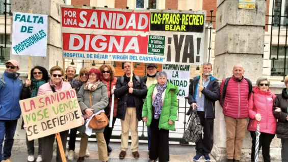 Concentración en Valladolid vecinos de Béjar por la Sanidad
