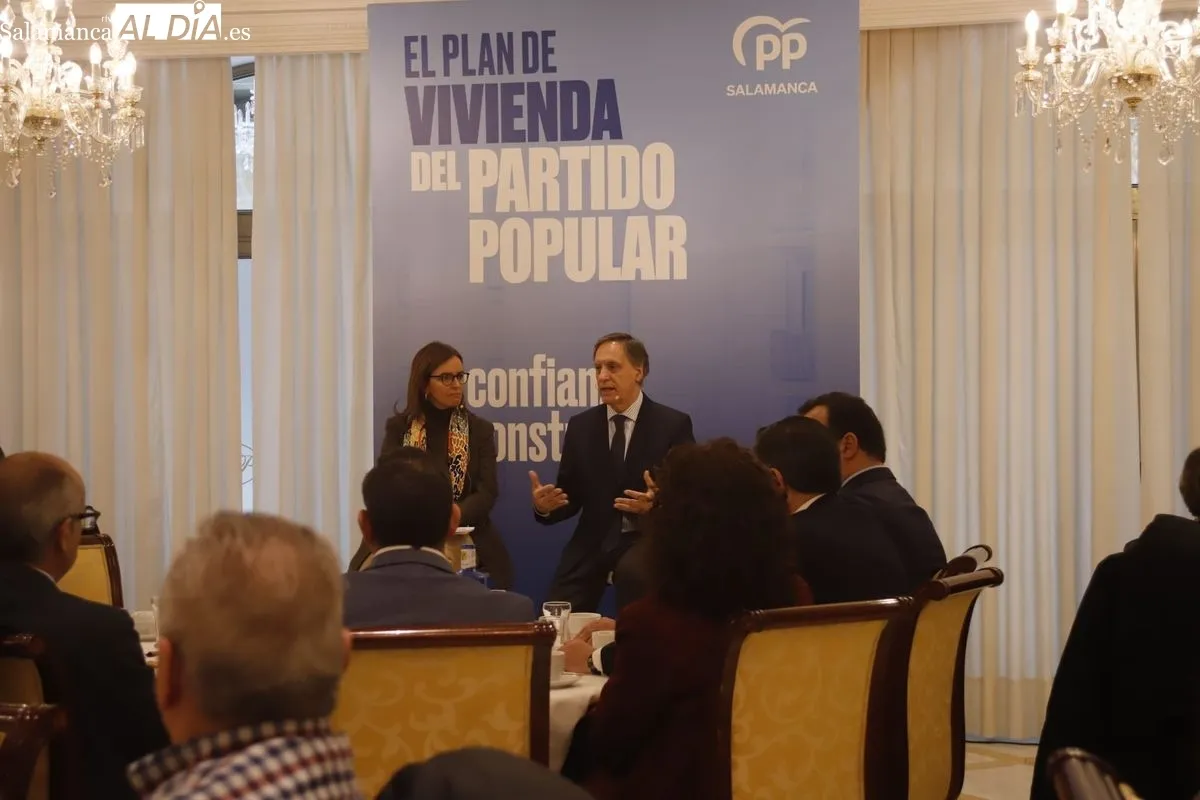 La vicesecretaria de Organización del Partido Popular, Carmen Fúnez, participaba en Salamanca en un encuentro con empresarios. Foto de Ángel Puma