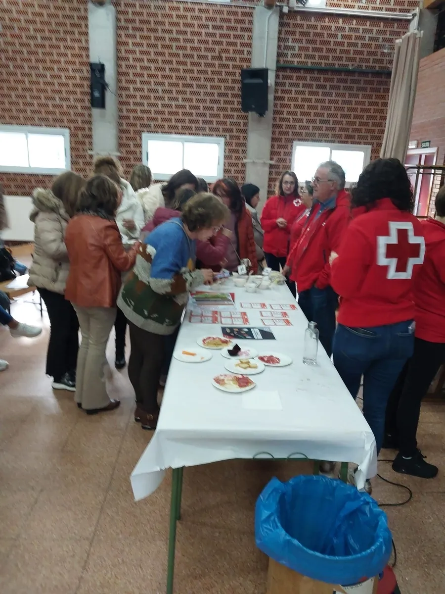 Charla sobre las legumbres impartida por Cruz Roja Vitigudino en El Cubo de Don Sancho / CORRAL 