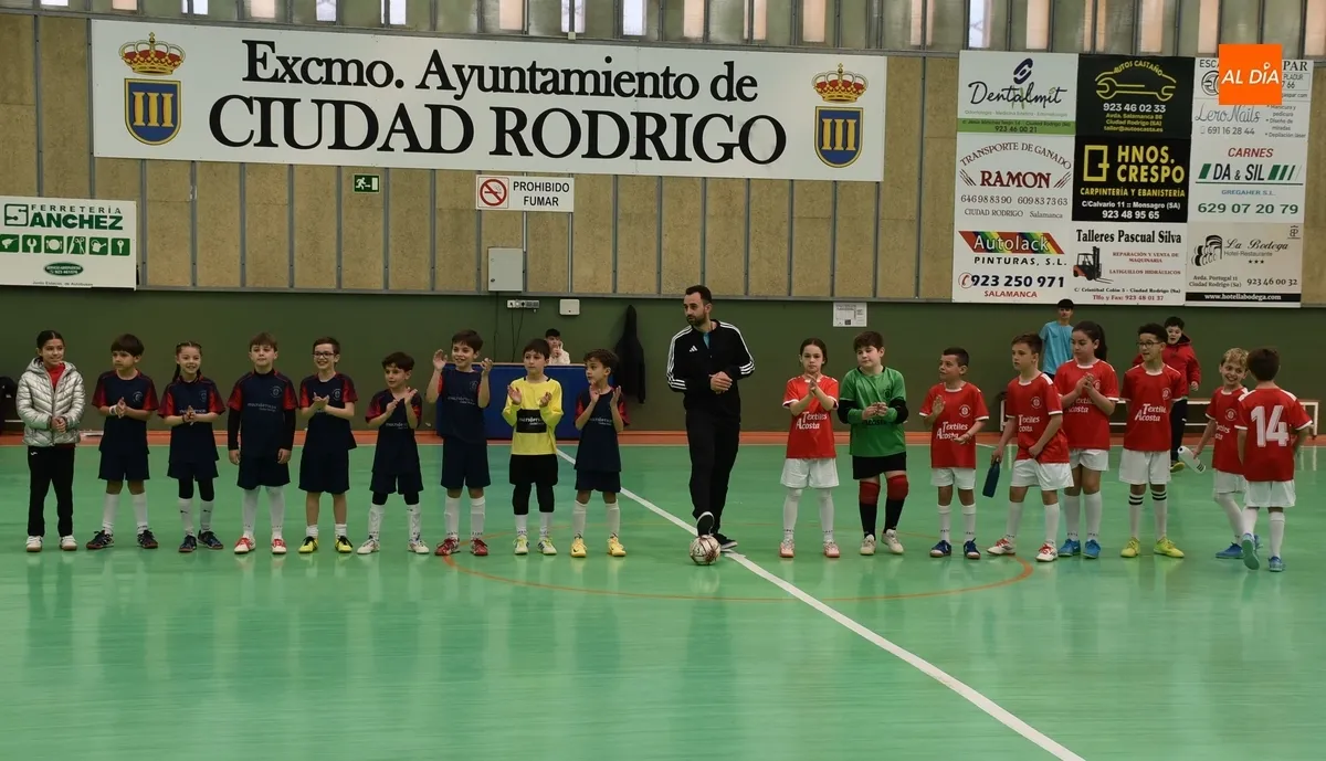 Foto 2 - El Benjam&iacute;n A del III Columnas se corona campe&oacute;n de los Juegos Escolares