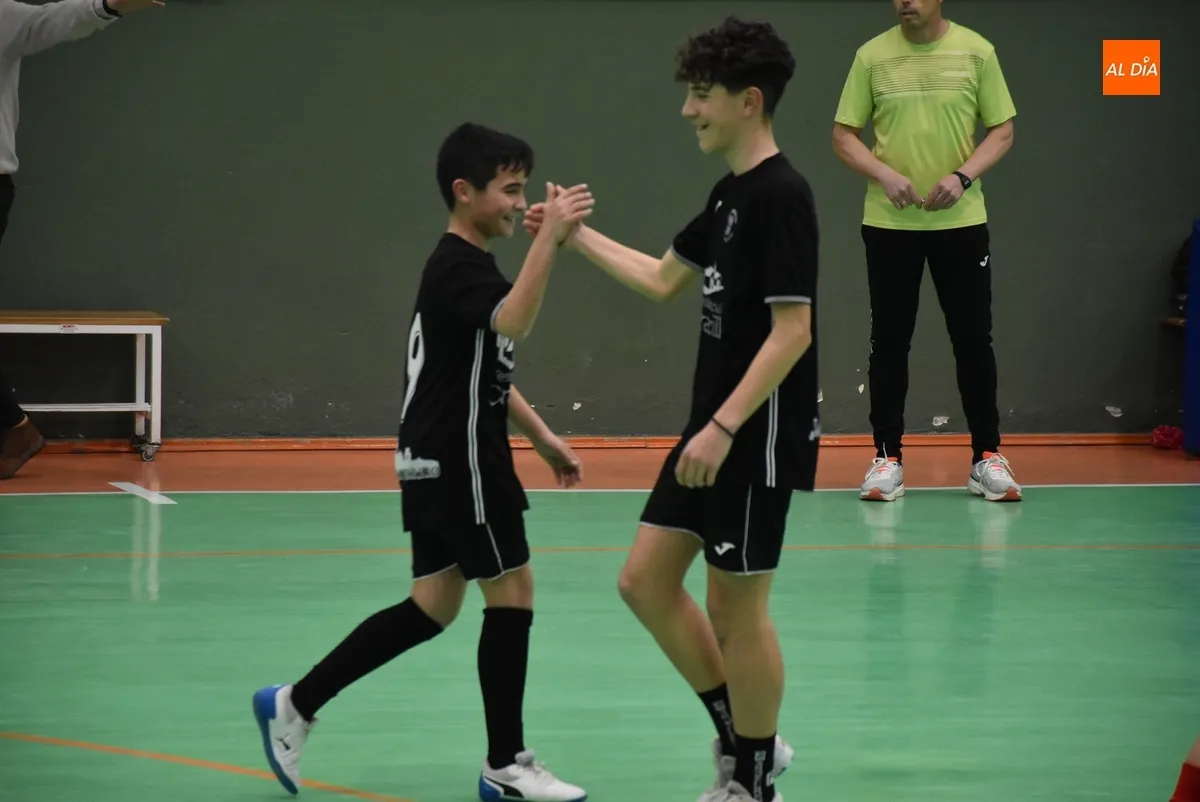 Foto 4 - Nueva doble victoria de los infantiles y cadetes del III Columnas ante La Alberca