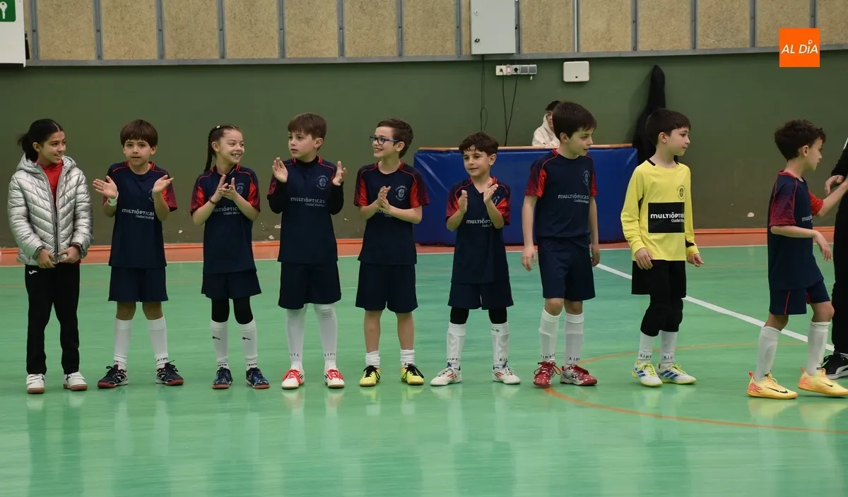 Foto 4 - El Benjam&iacute;n A del III Columnas se corona campe&oacute;n de los Juegos Escolares