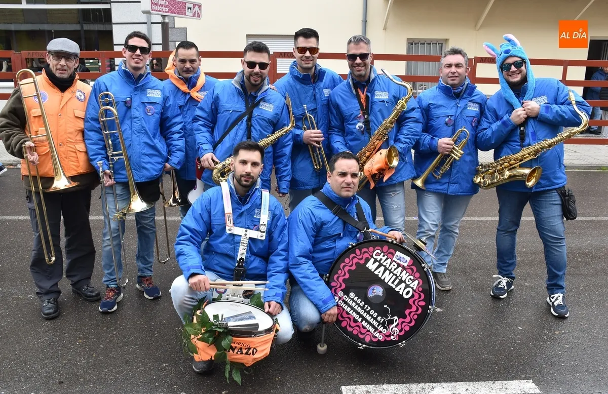 Foto 7 - Cristina Pedroche y Lalachus dan la Campanada en un Domingo con mucha m&uacute;sica en la calle