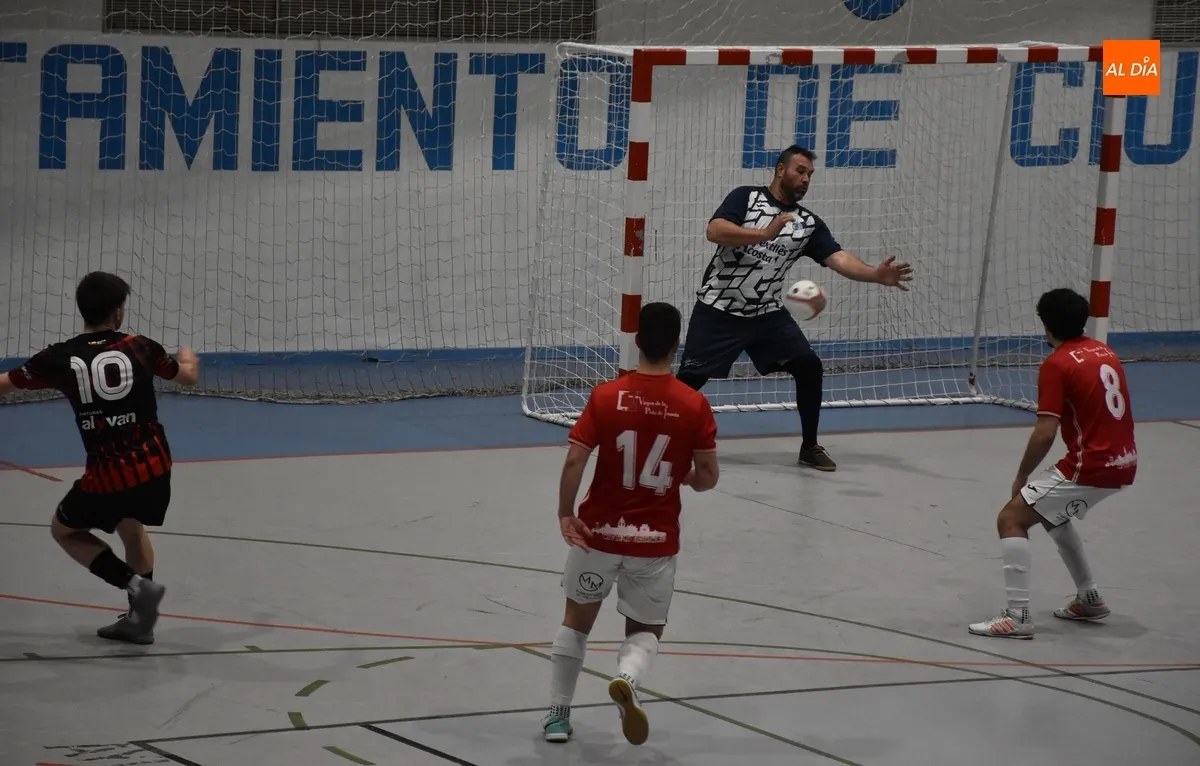Foto 3 - Segosala acaba con la fant&aacute;stica racha como local del III Senior