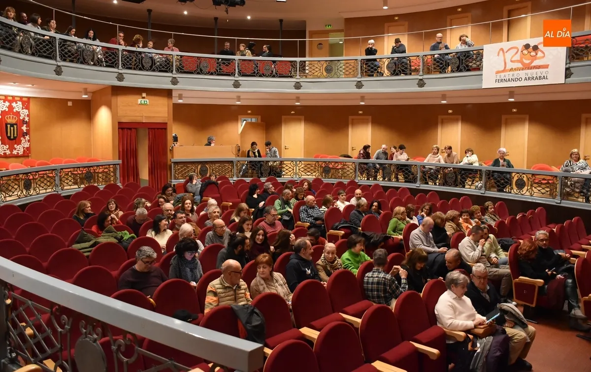 Foto 2 - El divertido viaje de Los Absurdos Teatro al &lsquo;Paralelo 38&rsquo; abre el semestre esc&eacute;nico en Mir&oacute;briga