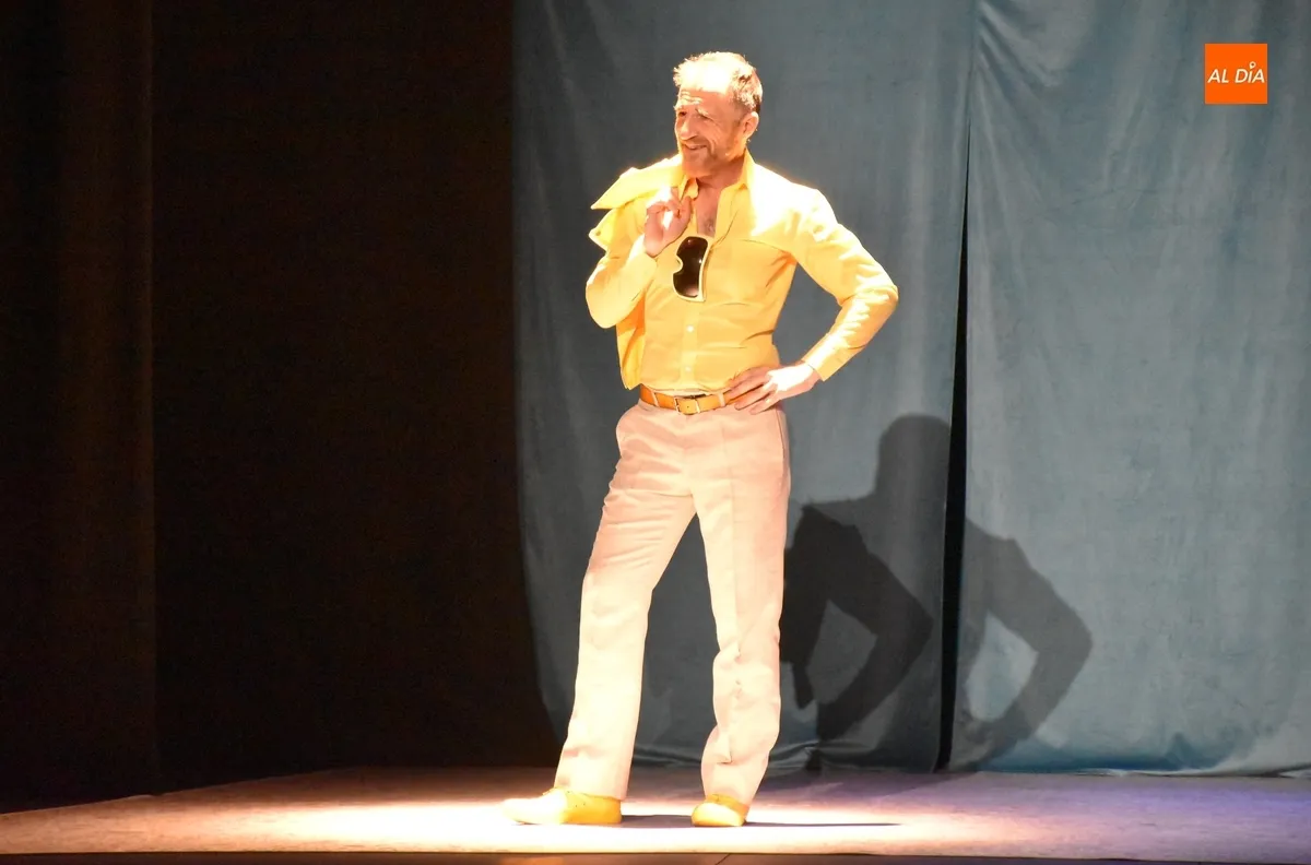 Foto 7 - El divertido viaje de Los Absurdos Teatro al &lsquo;Paralelo 38&rsquo; abre el semestre esc&eacute;nico en Mir&oacute;briga