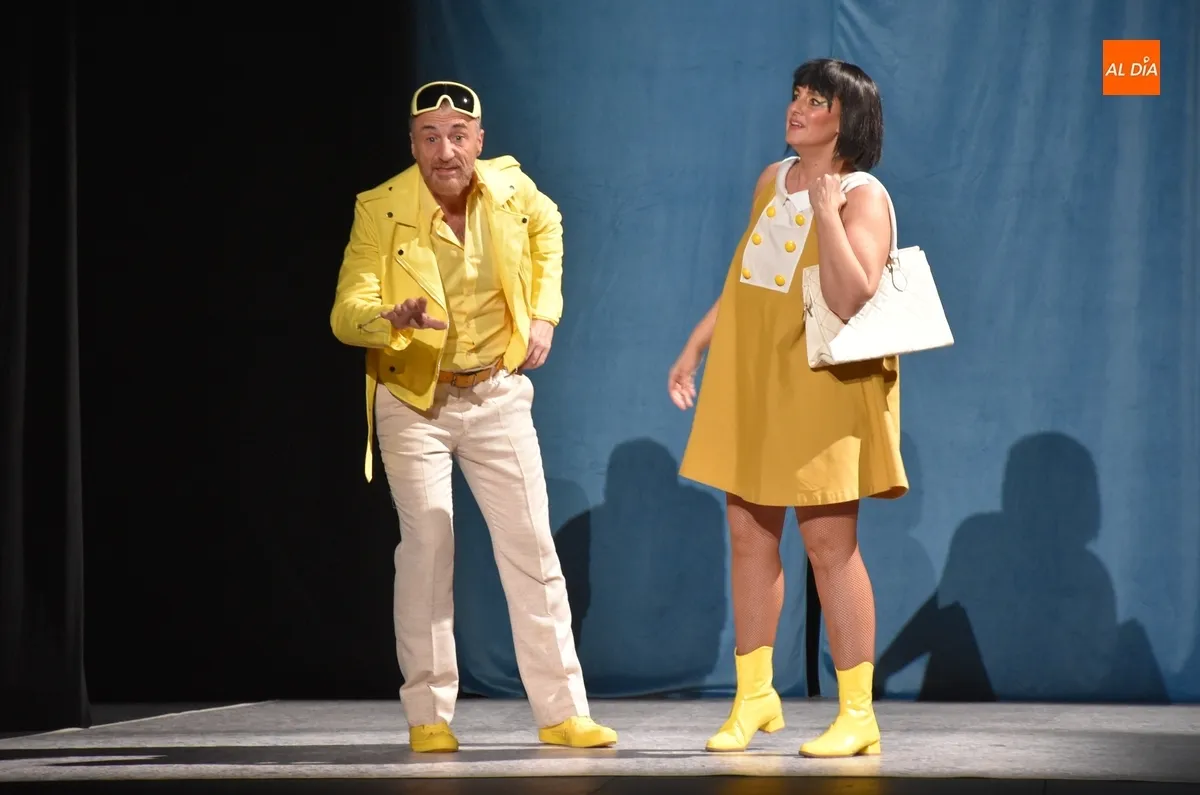 Foto 9 - El divertido viaje de Los Absurdos Teatro al &lsquo;Paralelo 38&rsquo; abre el semestre esc&eacute;nico en Mir&oacute;briga