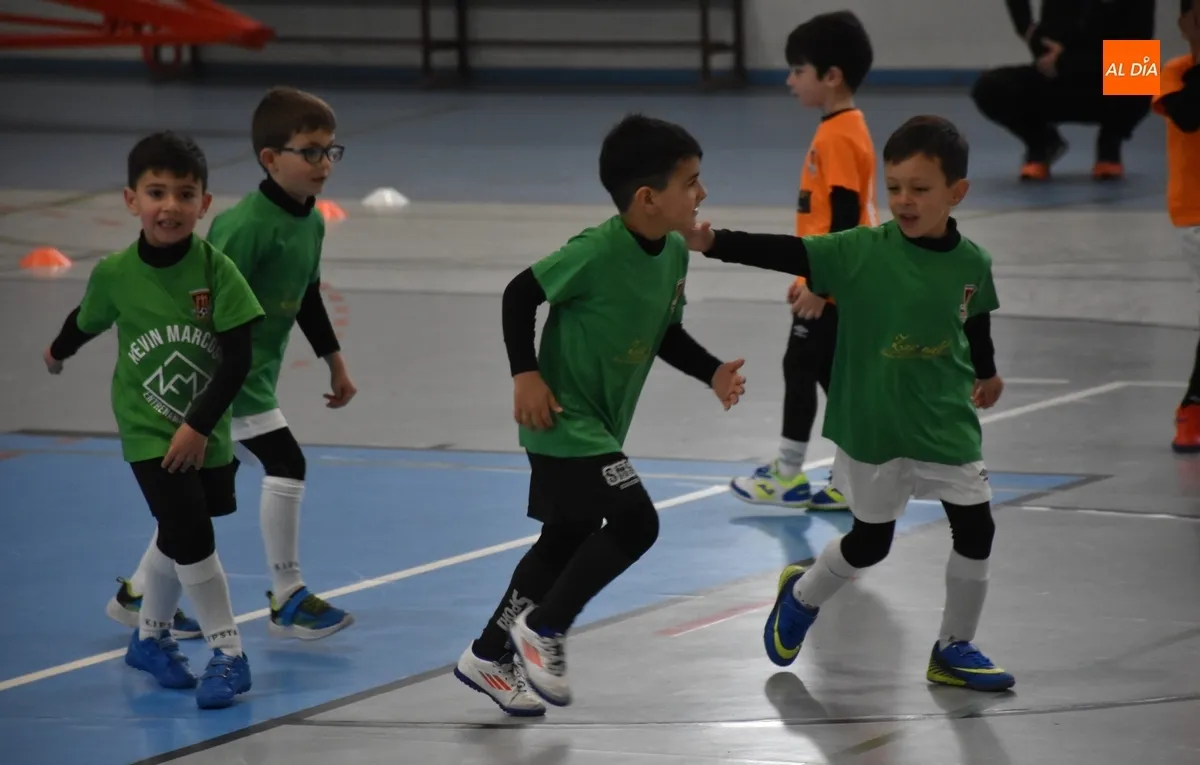 Foto 4 - La Liga Prebenjam&iacute;n del Ciudad Rodrigo disputa a cubierto su 2&ordf; jornada