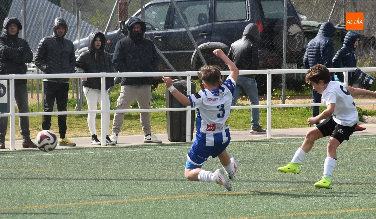 Foto 10 - Doble victoria del Ciudad Rodrigo CF en sus duelos de F&uacute;tbol 7 ante Cabrerizos