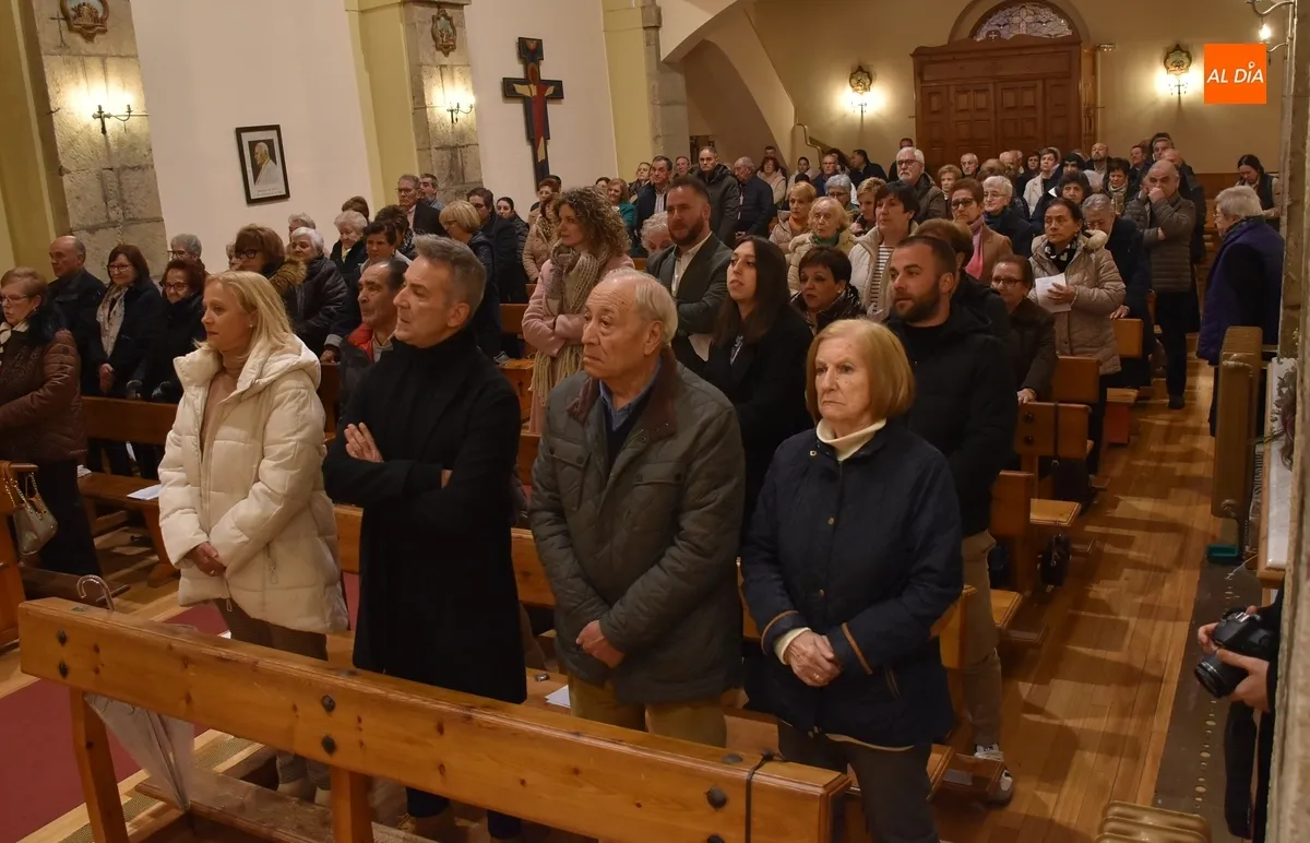 Foto 4 - Gabriel &Aacute;ngel Cid renueva 25 a&ntilde;os despu&eacute;s, ampliamente acompa&ntilde;ado, su &ldquo;S&iacute; a Cristo&rdquo;