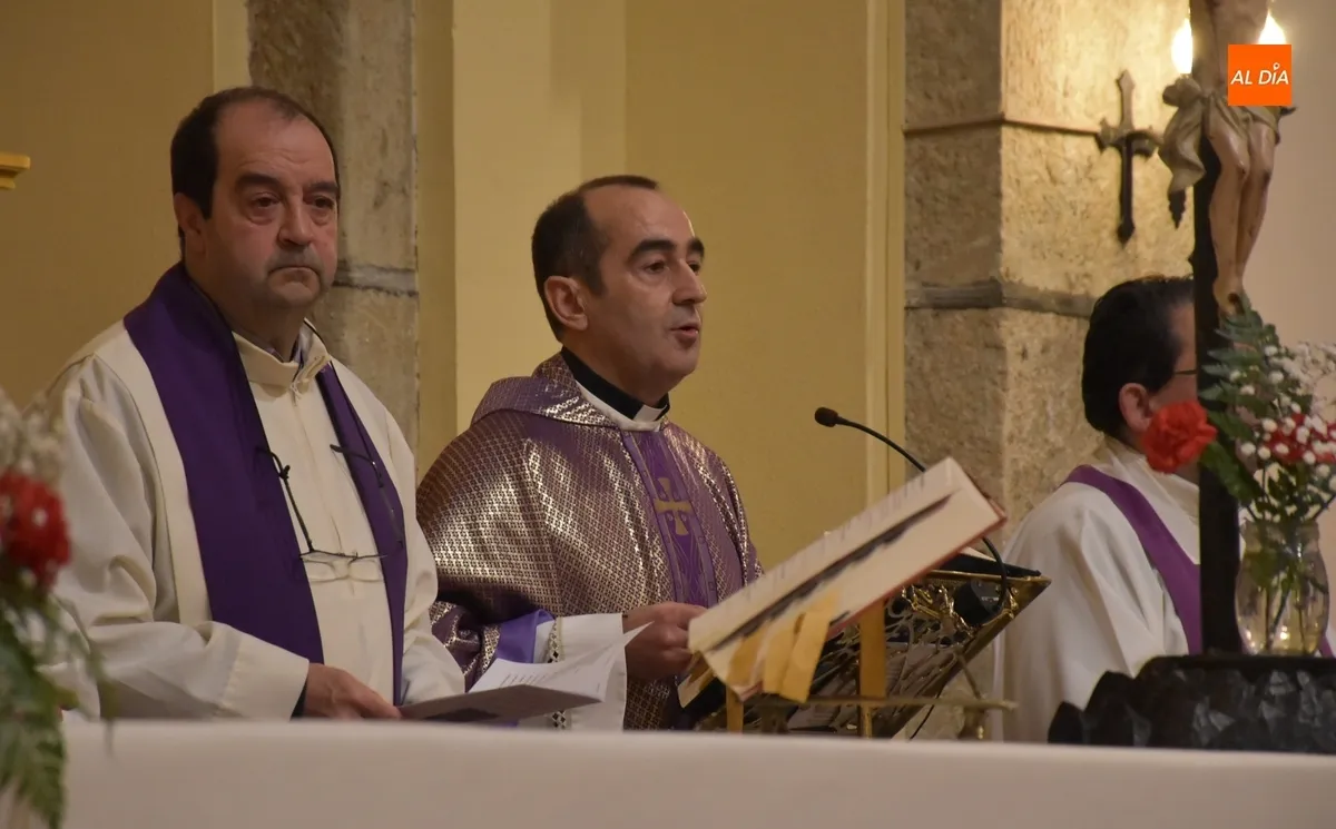 Foto 7 - Gabriel &Aacute;ngel Cid renueva 25 a&ntilde;os despu&eacute;s, ampliamente acompa&ntilde;ado, su &ldquo;S&iacute; a Cristo&rdquo;