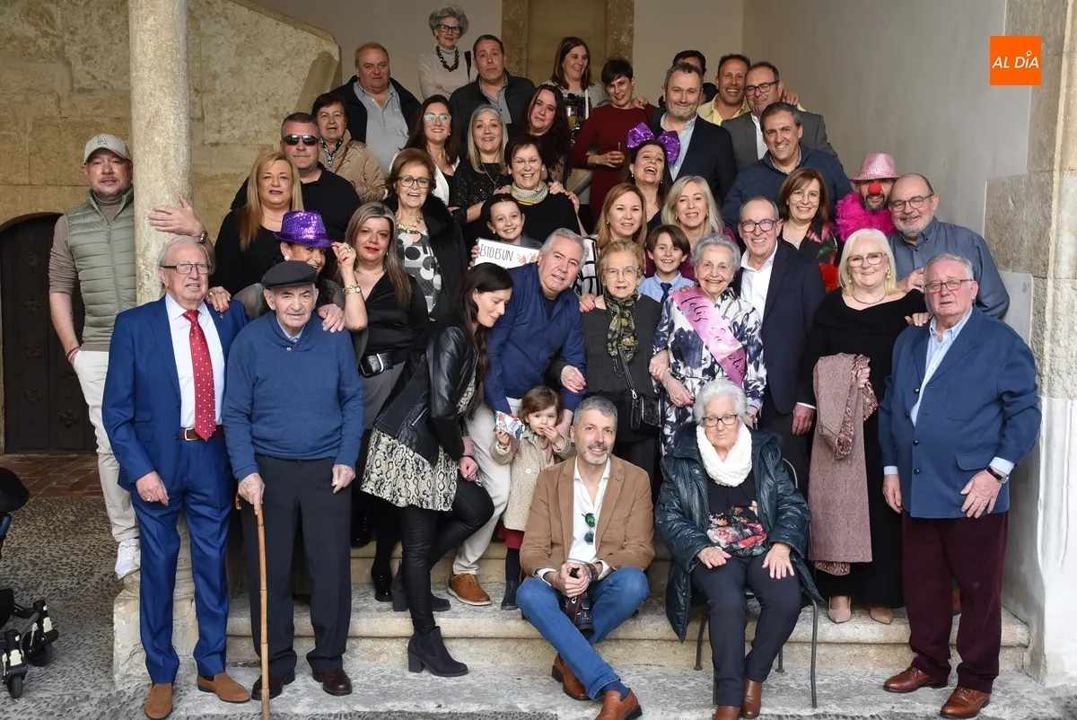 Foto 6 - Matilde Castilla recibe una fiesta sorpresa por su inminente 90 cumplea&ntilde;os