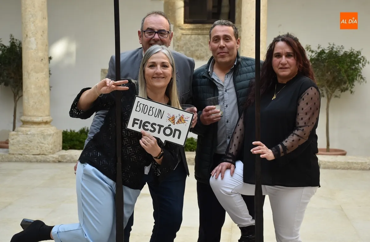 Foto 7 - Matilde Castilla recibe una fiesta sorpresa por su inminente 90 cumplea&ntilde;os