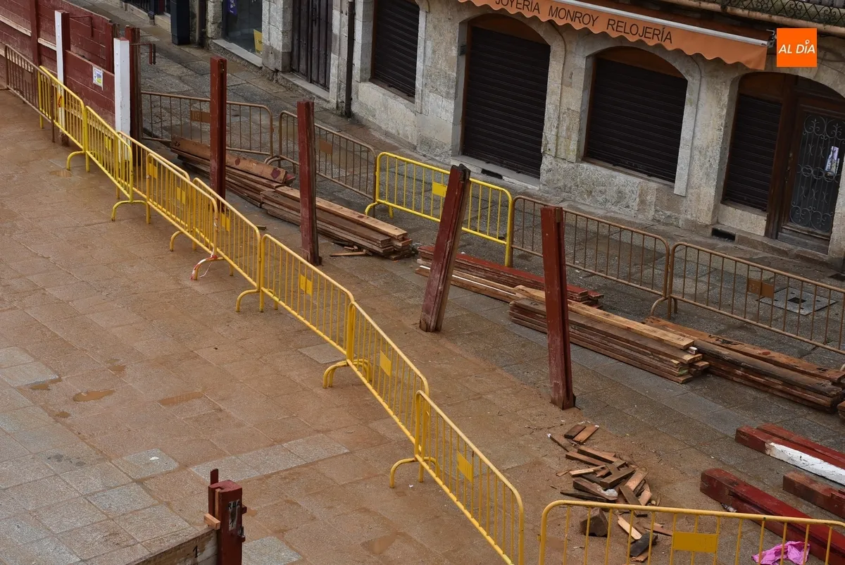 Foto 3 - Retirado el &uacute;ltimo tablao que quedaba en pie
