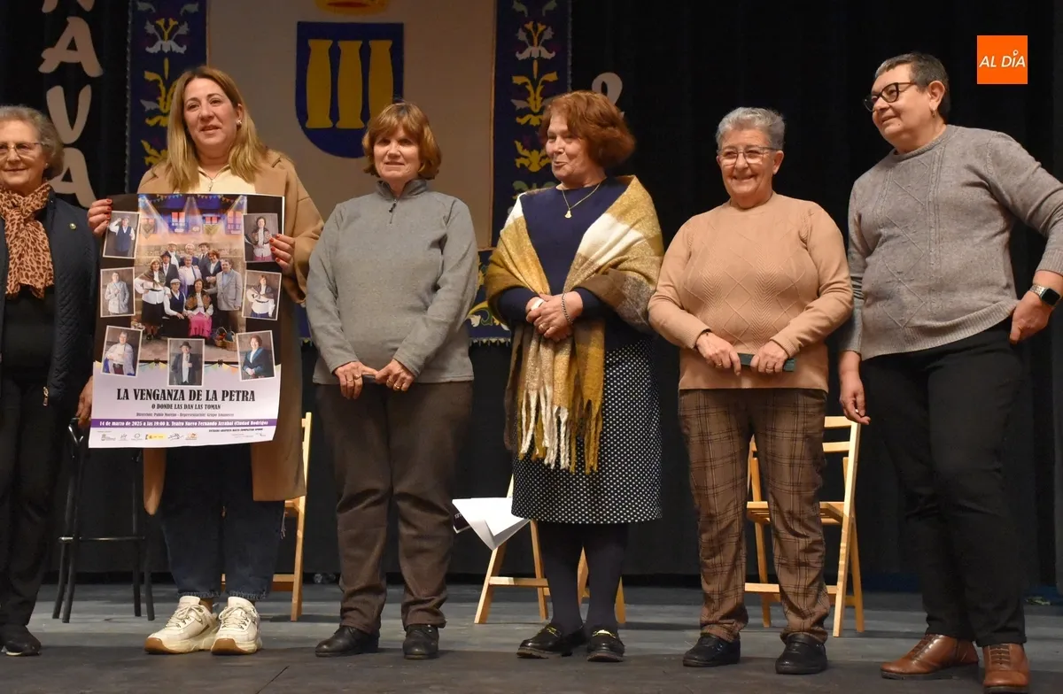 Foto 4 - El grupo de teatro de Amanecer celebrar&aacute; el 8M subi&eacute;ndose a las tablas el viernes 14
