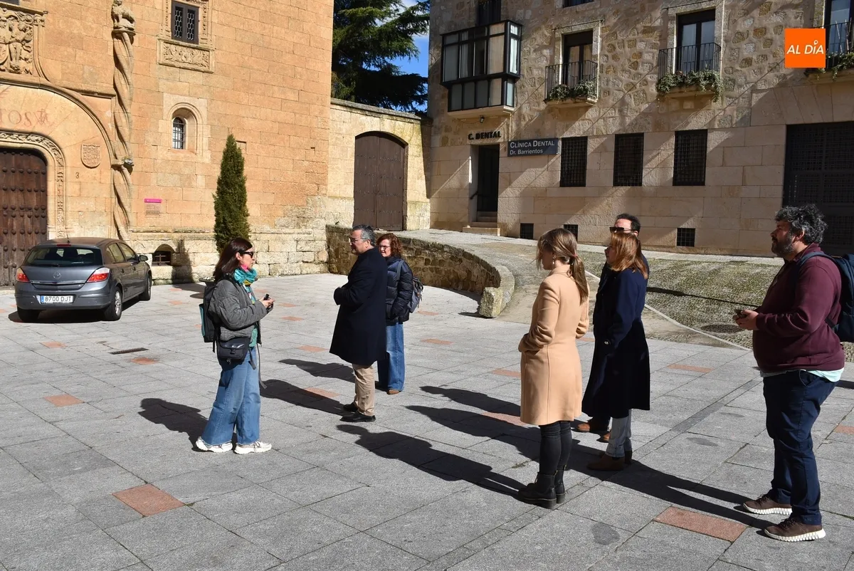 Foto 5 - El IES Tierra recibe a los responsables portugueses del proyecto transfronterizo en el que participa