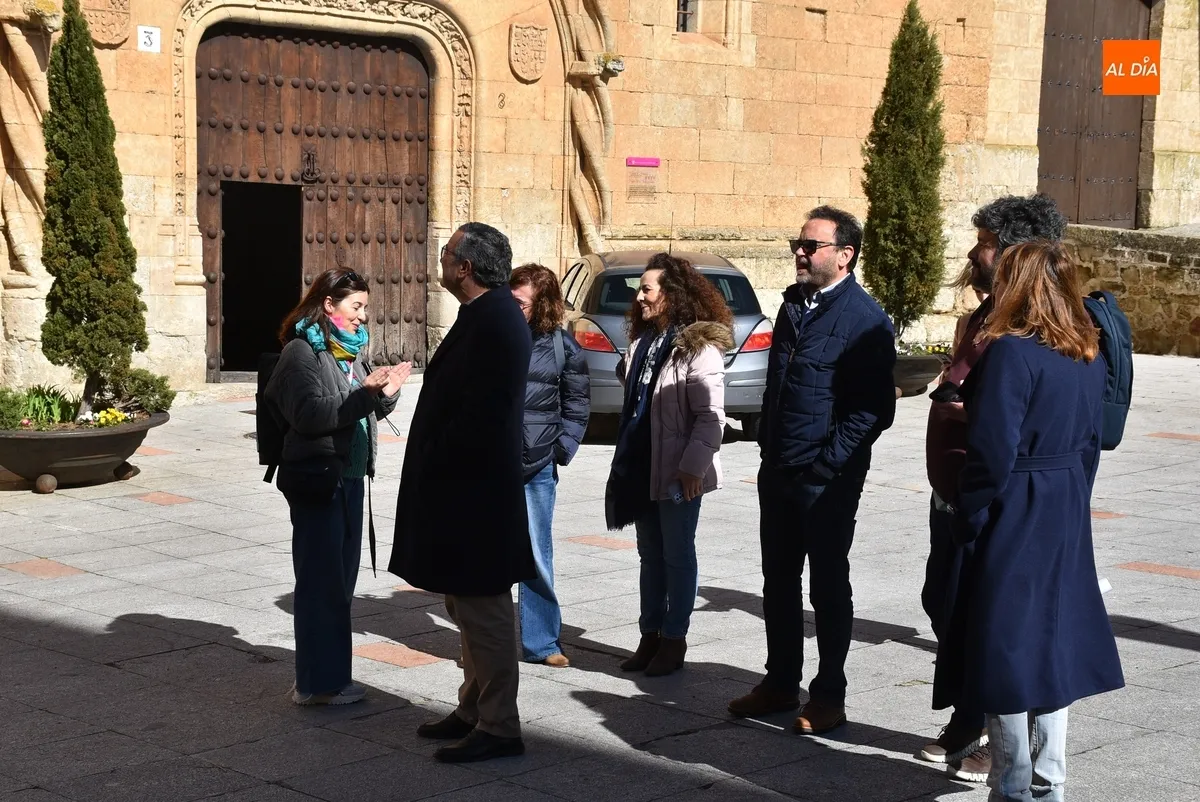 Foto 6 - El IES Tierra recibe a los responsables portugueses del proyecto transfronterizo en el que participa