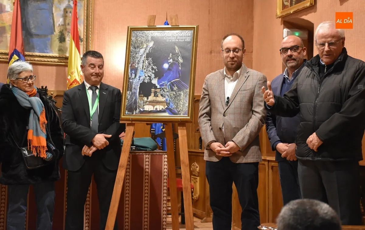 Foto 8 - Daniel Mielgo pregonar&aacute; la Semana Santa Mirobrigense 2025, que ya tiene cartel
