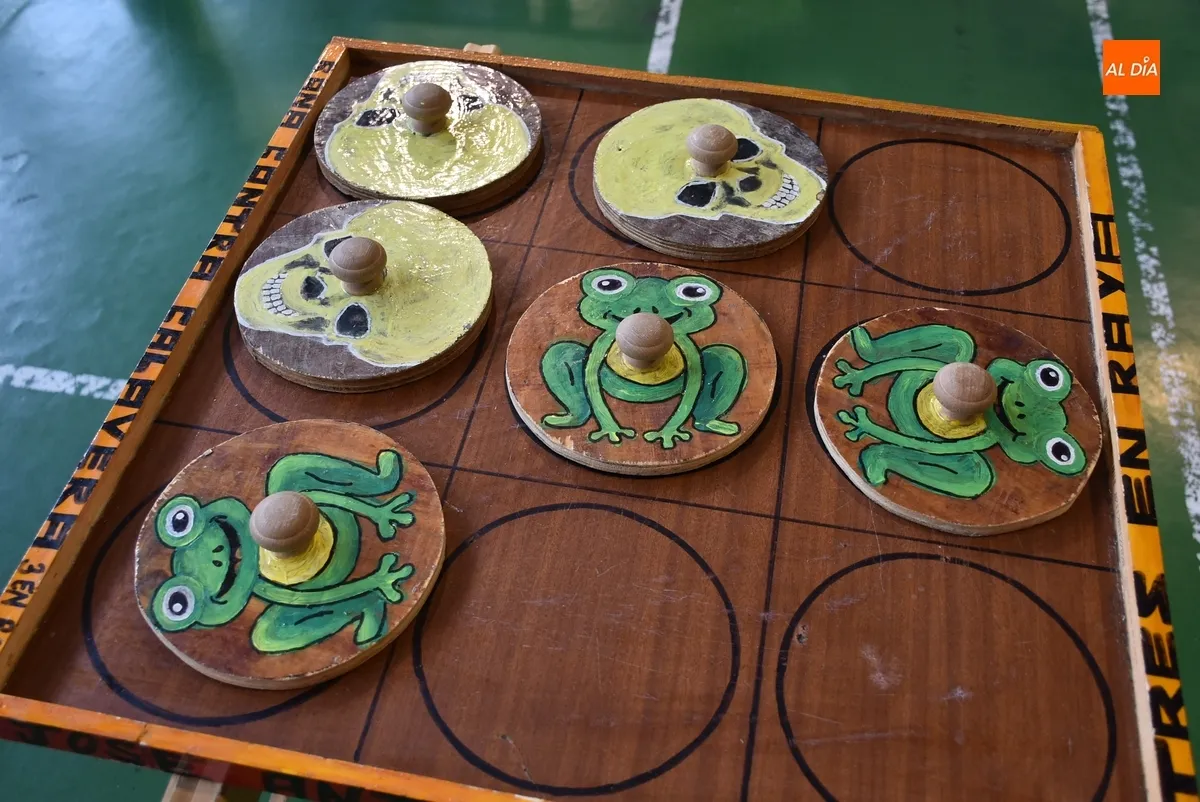 Foto 5 - El IES Tierra cierra con juegos de madera gigantes y un Flea Market sus Jornadas Culturales
