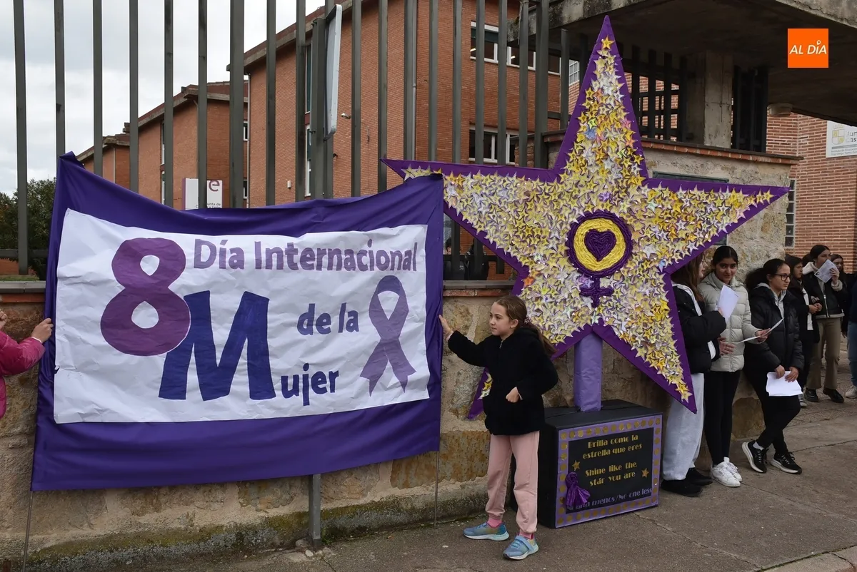 Foto 2 - Sentido homenaje de Ciudad Rodrigo a 19 mujeres, con m&aacute;s mirobrigenses que nunca entre ellas