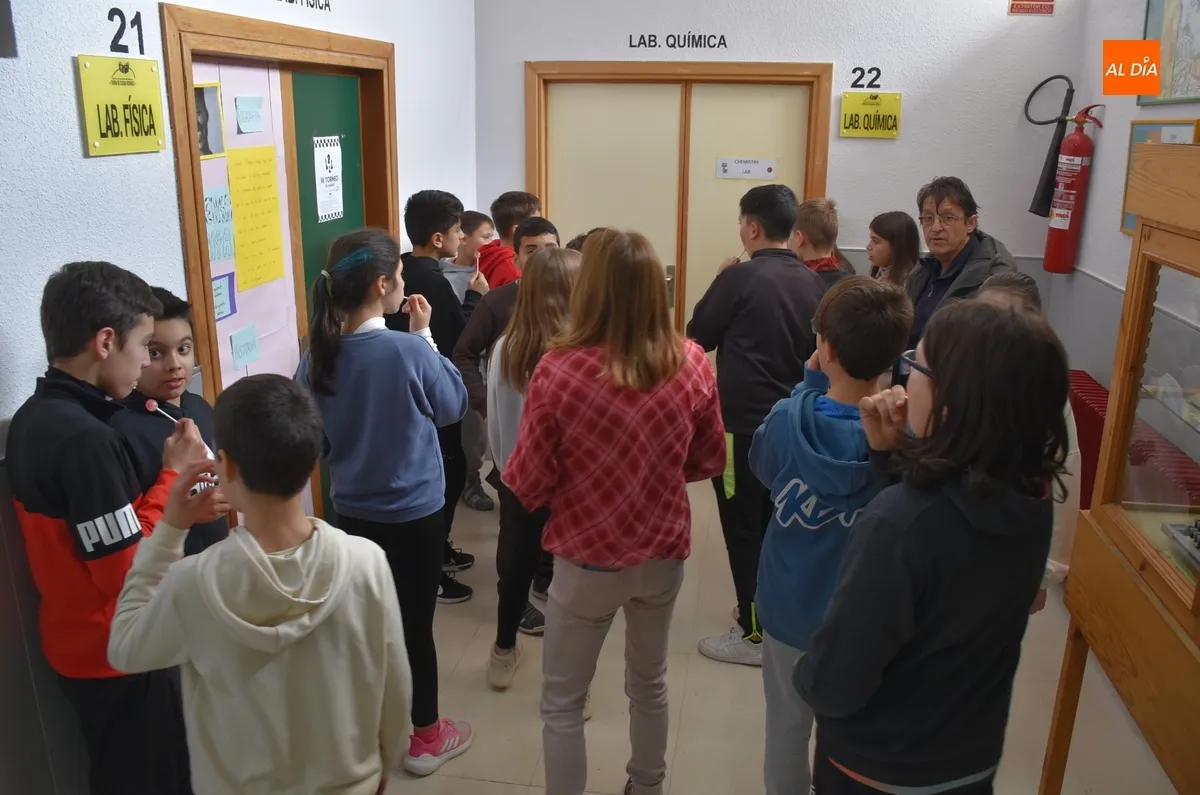 Foto 7 - Los IES mirobrigenses abren sus puertas a los alumnos de 6&ordm; de Primaria