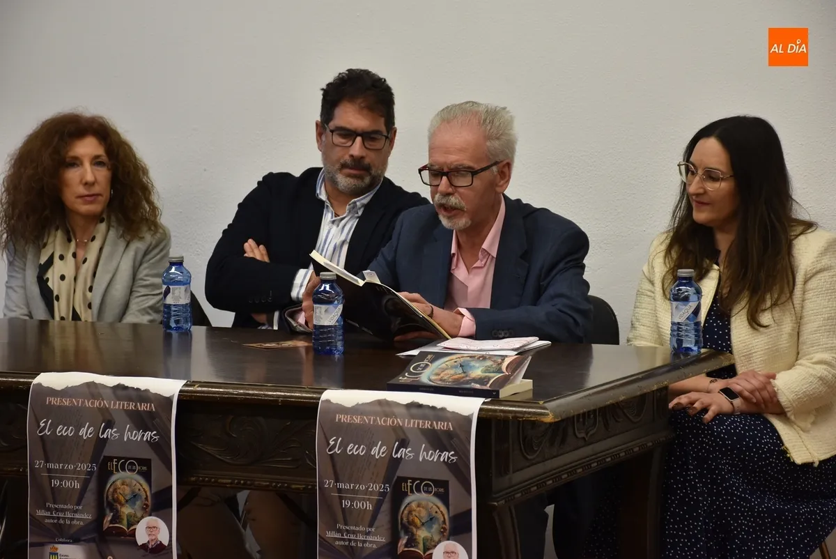 Foto 5 - Mill&aacute;n Cruz presenta con compa&ntilde;&iacute;a musical su primer poemario
