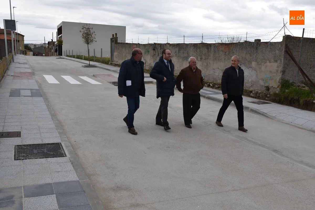 Foto 2 - Finalizada la 2&ordf; fase de la urbanizaci&oacute;n de la calle Las Canteras