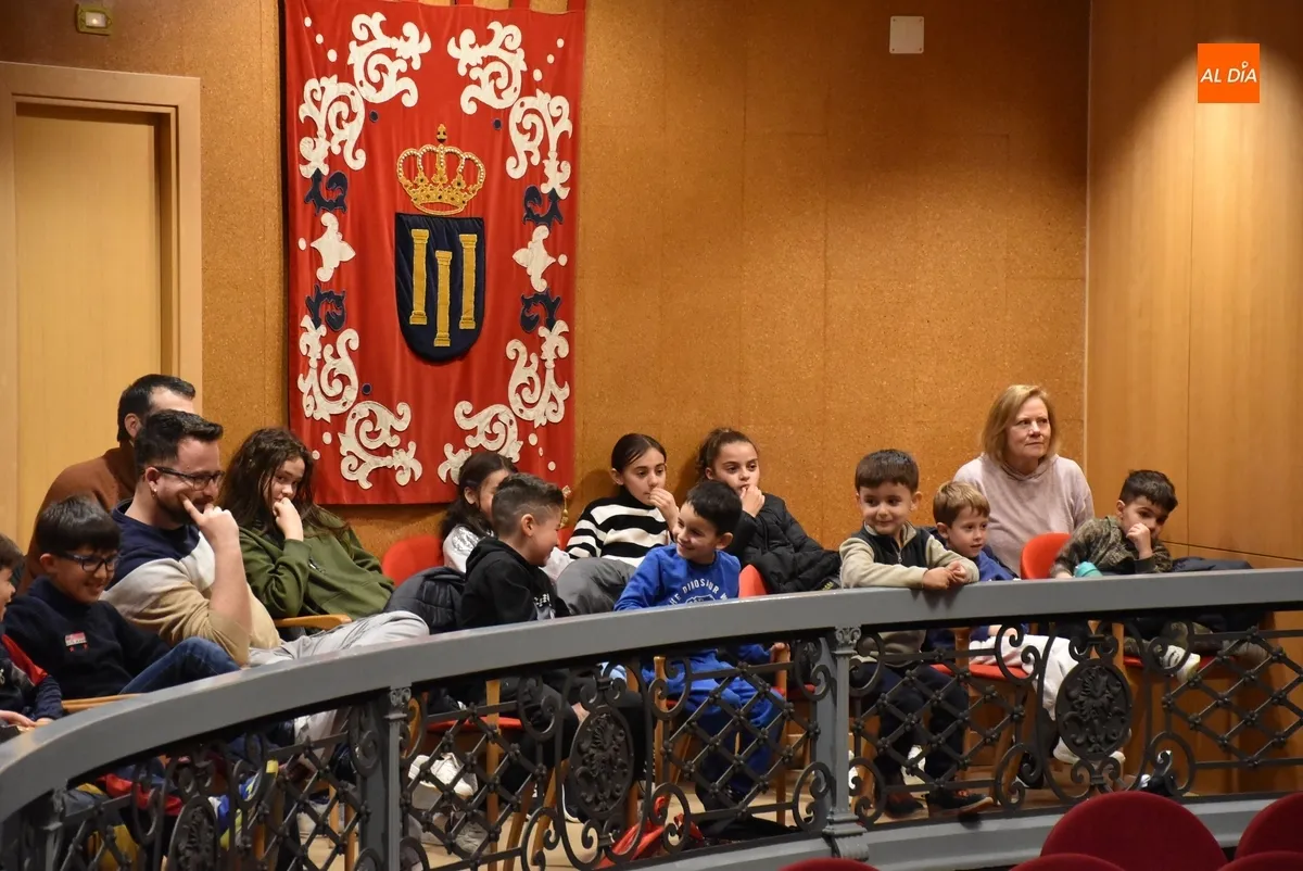 Foto 6 - Cerca de 250 escolares de Ciudad Rodrigo y comarca disfrutan del Premio &lsquo;Provincia a Escena&rsquo; 2024