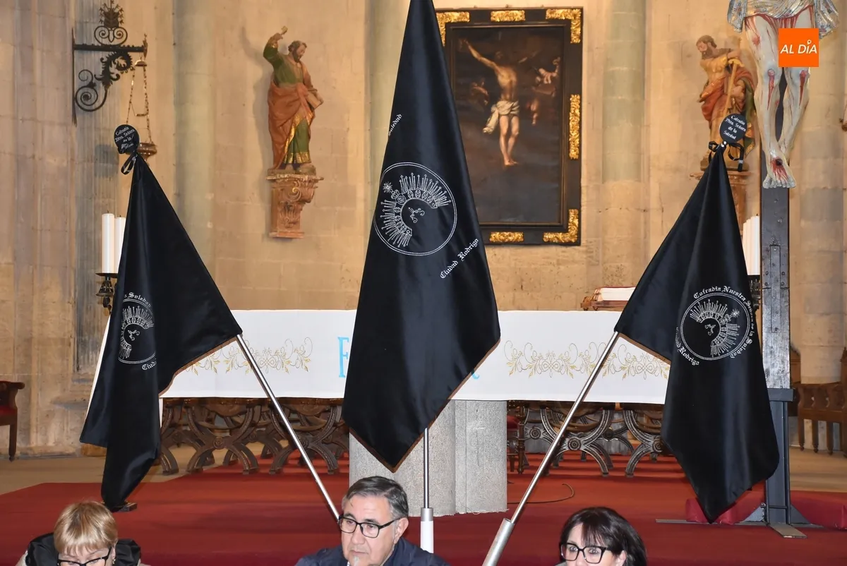 Foto 3 - La Soledad, que incorpora cuatro nuevos vocales, estrenar&aacute; banderas de luto