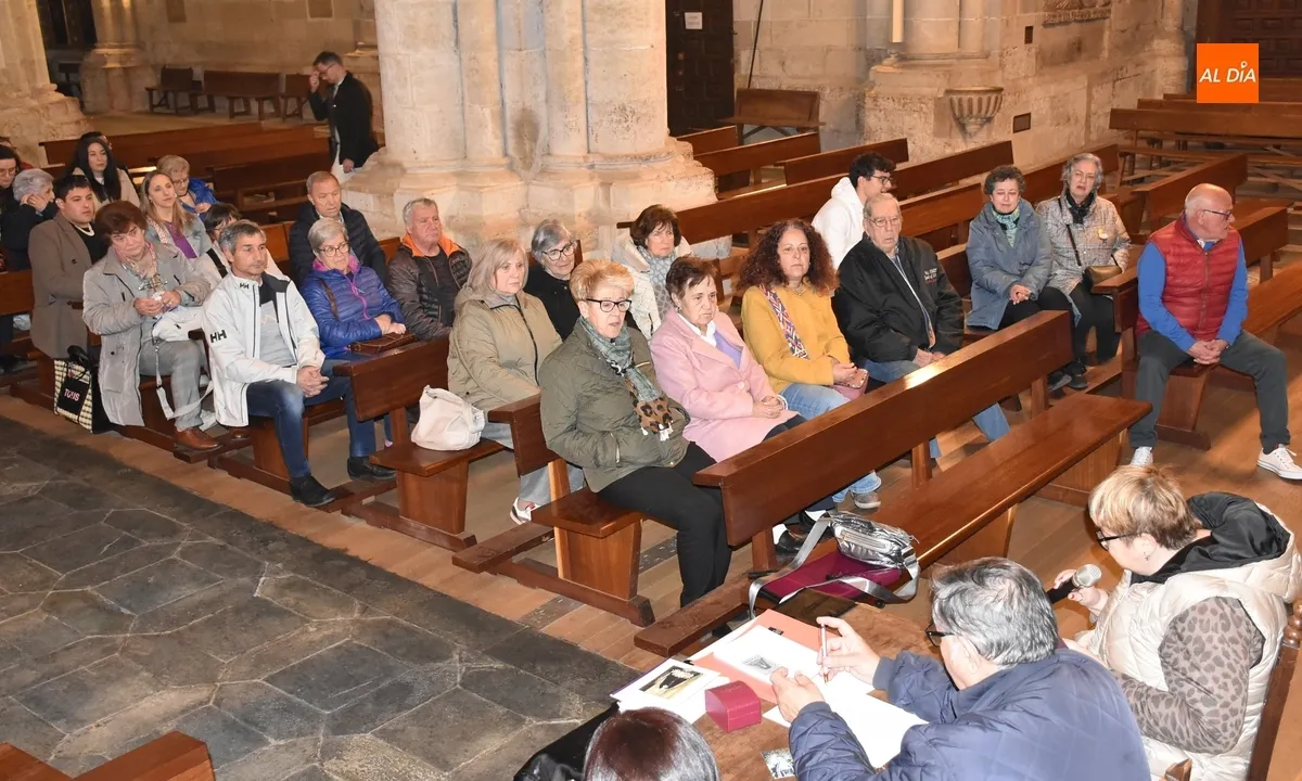 Foto 4 - La Soledad, que incorpora cuatro nuevos vocales, estrenar&aacute; banderas de luto