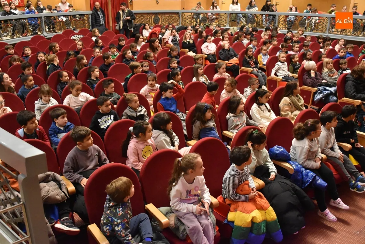 Foto 9 - Cerca de 250 escolares de Ciudad Rodrigo y comarca disfrutan del Premio &lsquo;Provincia a Escena&rsquo; 2024