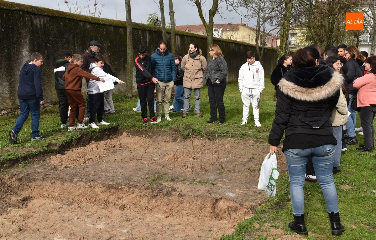 Foto 3 - Los IES reciben a los alumnos de 6&ordm; de la comarca y de El Puente