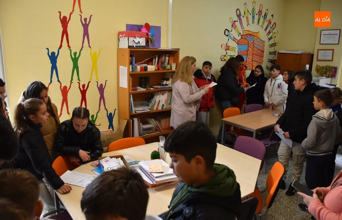 Foto 6 - Los IES reciben a los alumnos de 6&ordm; de la comarca y de El Puente