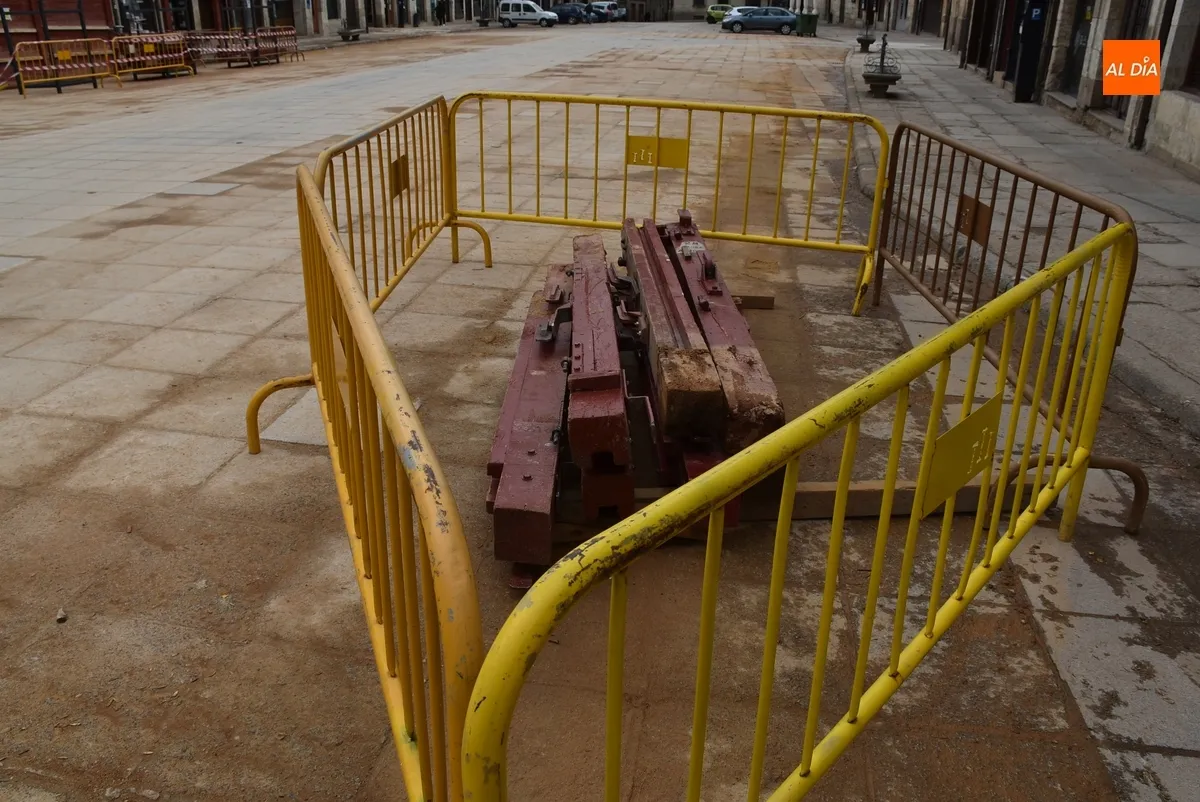 Foto 5 - Las barreras de la Plaza y las atracciones van diciendo poco a poco adi&oacute;s