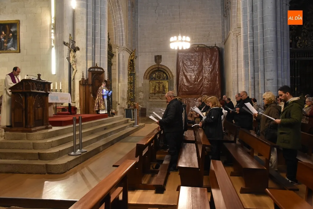 Foto 6 - Los fieles civitatenses se preparan espiritualmente para su peregrinaci&oacute;n a Roma