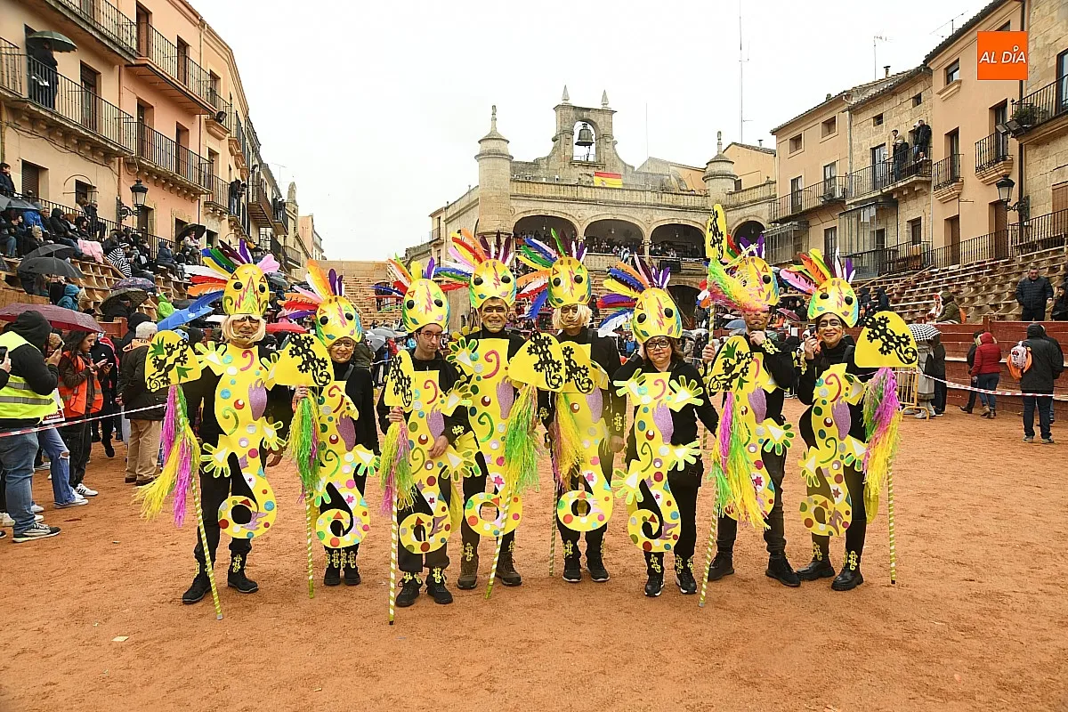 Foto 15 - La lluvia acompa&ntilde;a un desfile de disfraces con mayor participaci&oacute;n en el que intervino hasta Trump