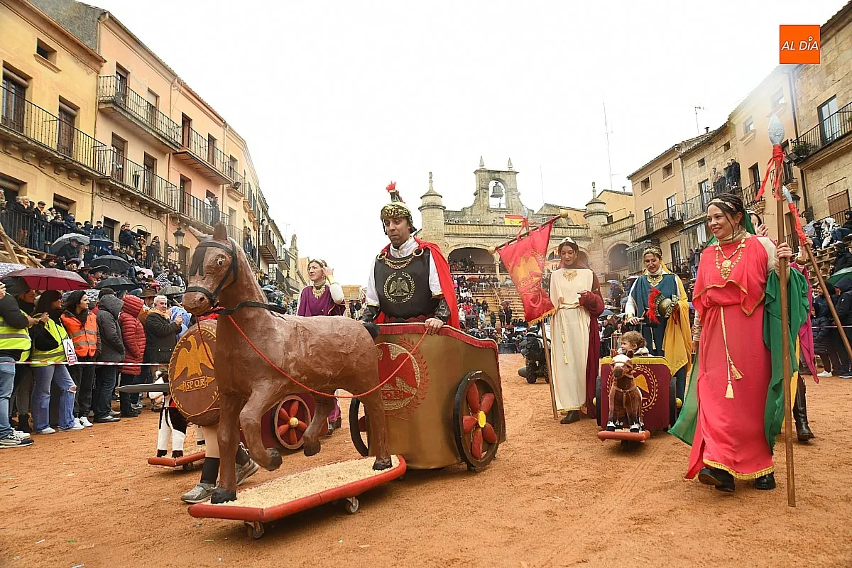 Foto 2 - Desvelados los ganadores del Concurso de Disfraz Callejero del Carnaval