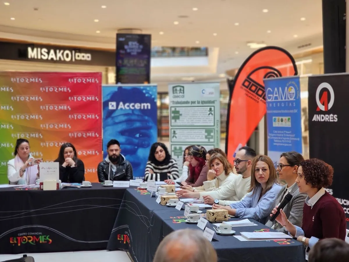 Foto 4 - El Tormes acoge un encuentro inspirador en el D&iacute;a Mundial del Trabajo Social&nbsp;