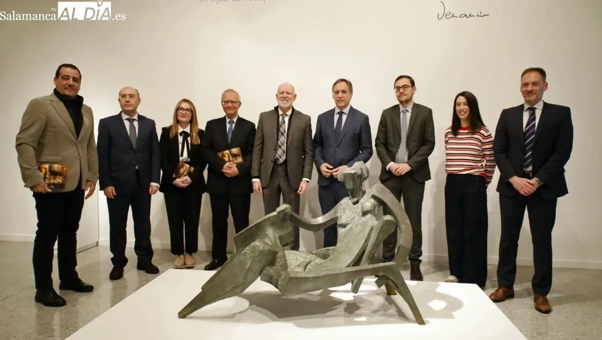 Inauguración de 'Algunas Madres', una exposición sobre la visión de la maternidad del escultor salmantino, con entrada gratuita hasta julio. Foto de David Domínguez