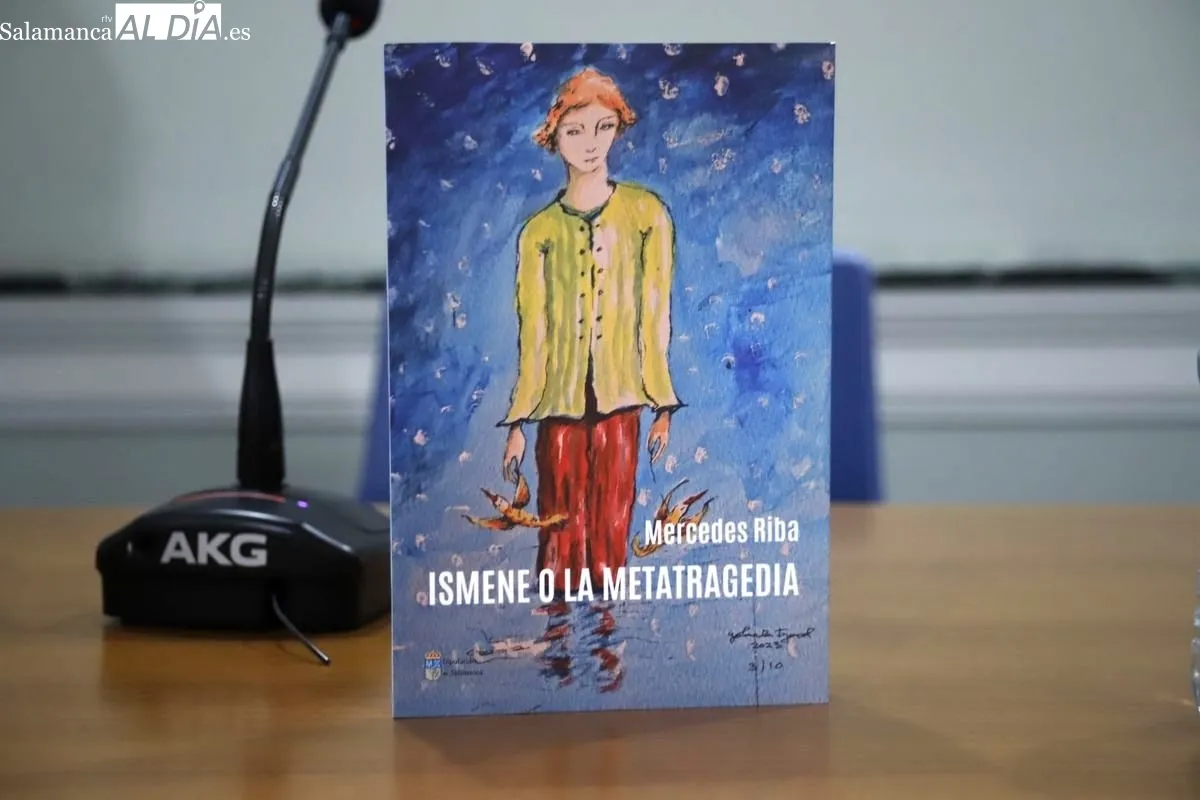 Portada del poemario Ismene o la metatragedia. Foto de Ángel Puma