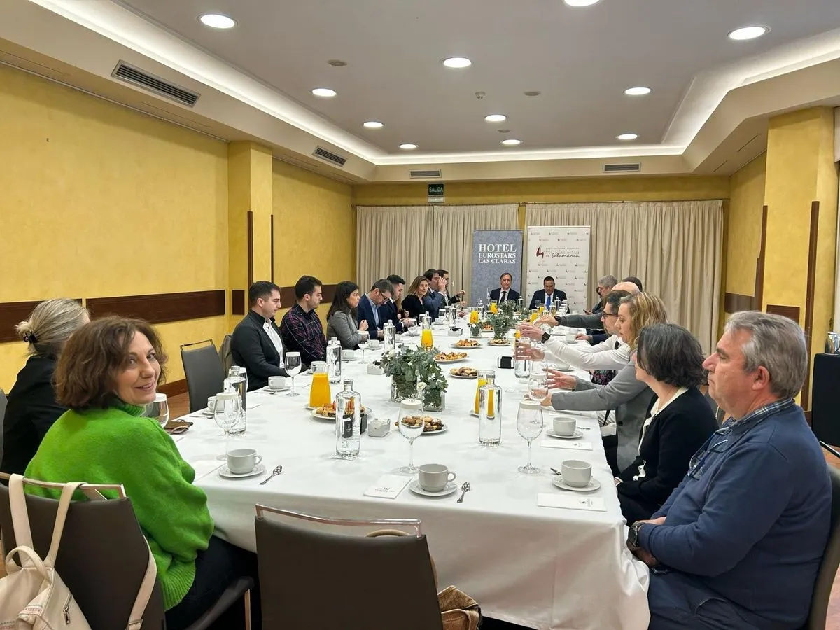 Encuentro del Ayuntamiento de Salamanca y la Asociación de Empresarios de Hostelería (AEHS)