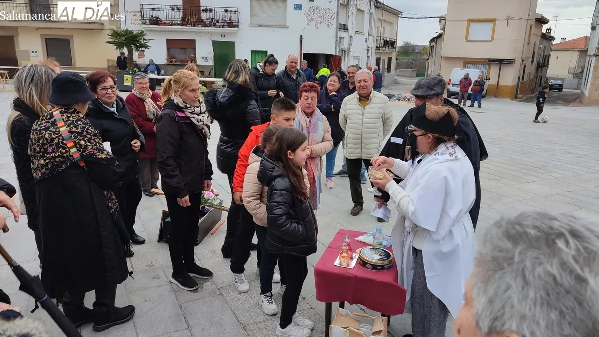Celebración del entierro de la sardina en Villarino de los Aires / CORRAL
