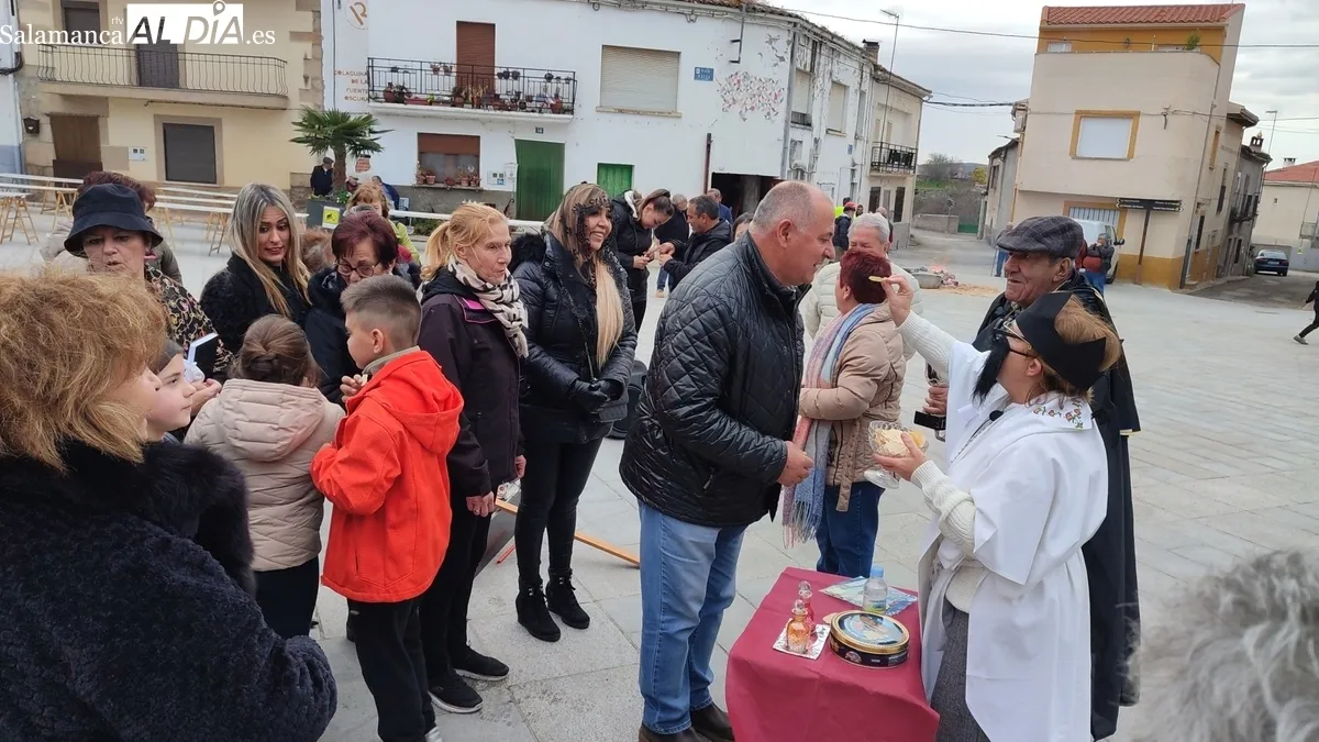 Celebración del entierro de la sardina en Villarino de los Aires / CORRAL