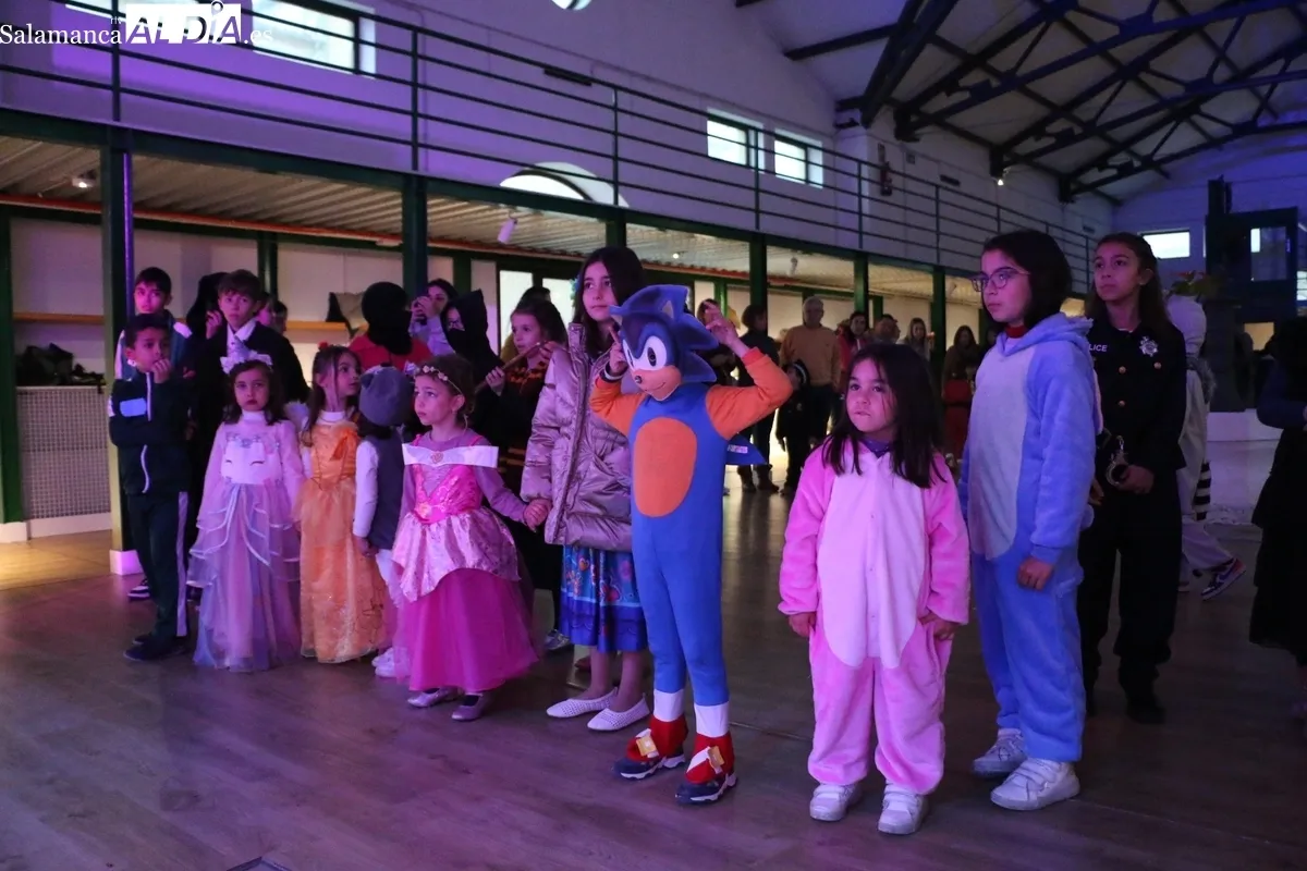 Fiesta infantil de Carnaval en Vitigudino / CORRAL